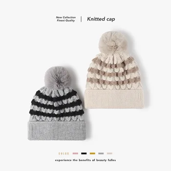 Moda Çizgili Örgü Şapka Earflaps ve Pom Pom Topu ile Kadınlar için, kalınlaşmış Kafa Bandı Kap Kış ve Sonbahar için