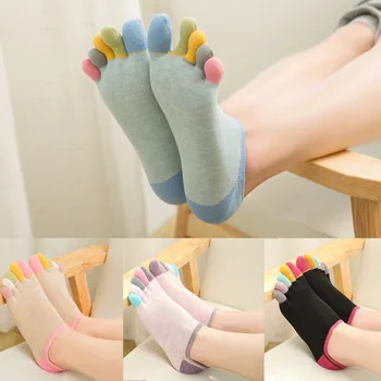 Düz Renk Pamuk Beş Ayak Çorap Gri Siyah Orta Tüp Çorap kadın Çorap Sonbahar Kış sıcak Nefes Beş Parmak Çorap