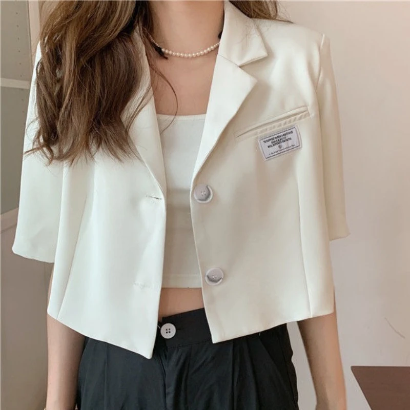 Yaz Rahat Kısa Kollu Küçük Blazer Ceketler Kadın Zarif Çentikli Boyun Ofis Bayan Eğlence Blazer Katı Moda Düğme Takım Elbise